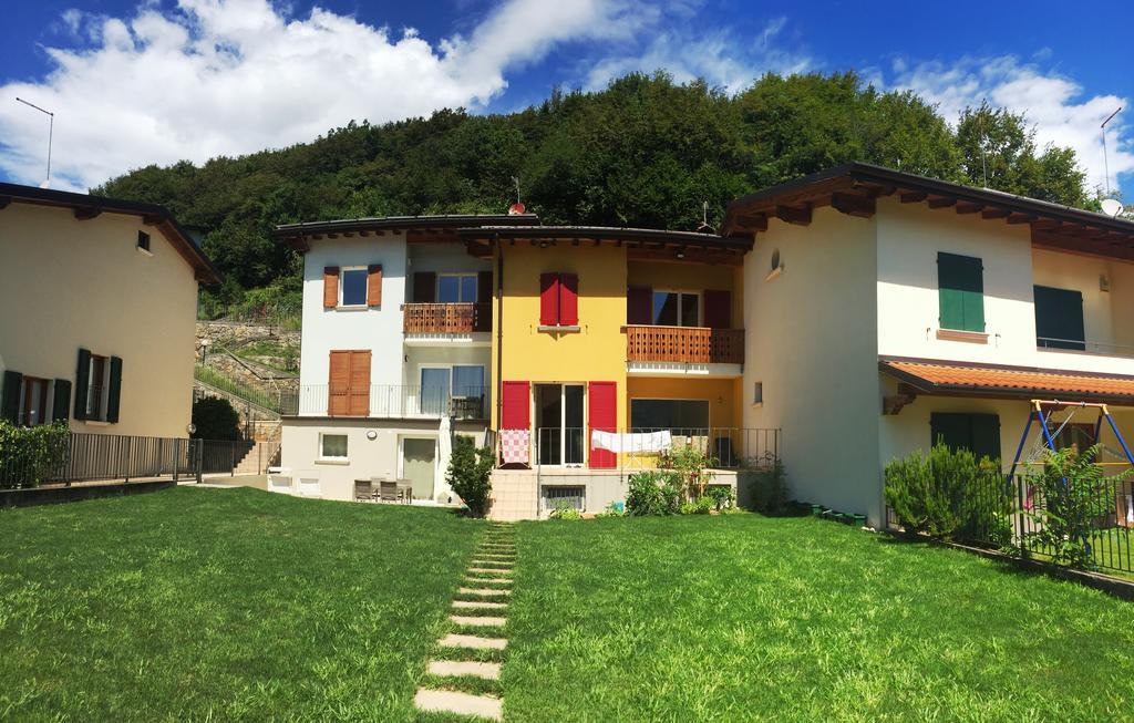 Anna Apartments Castro  Buitenkant foto